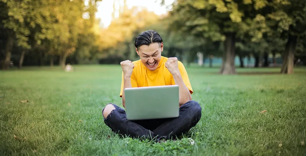A Complete Overview of How Financial Wellness Programs Benefit College Students header