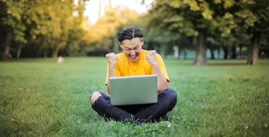A Complete Overview of How Financial Wellness Programs Benefit College Students header