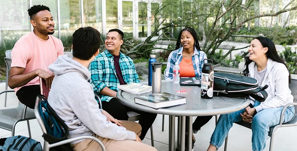 5 Ways Financial Literacy Programs Relieve Student Financial Stress header