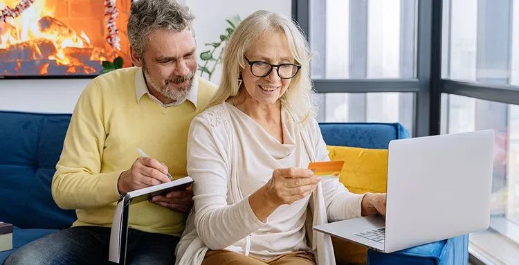 Why Banks Need to Offer Digital Financial Education Programs header