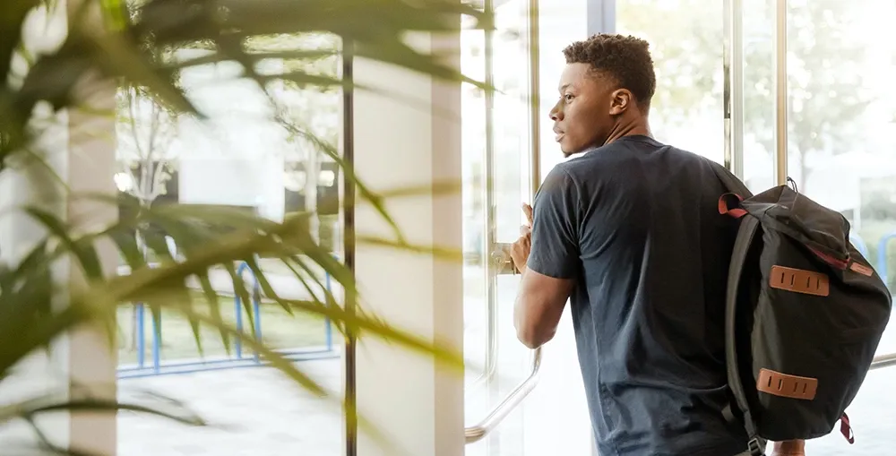5 Reasons Why Colleges Need to Start Teaching Financial Literacy Immediately header