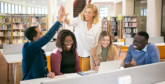 How Financial Aid Directors Can Work with Other Departments to Help College Students Campus-Wide header